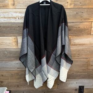 Fraas Scarf Company (purchased at Athleta) Stylish Black and Gray /Cape Poncho